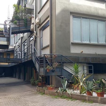 Apartament Primopiano - Umbria Mediolan Zewnętrze zdjęcie